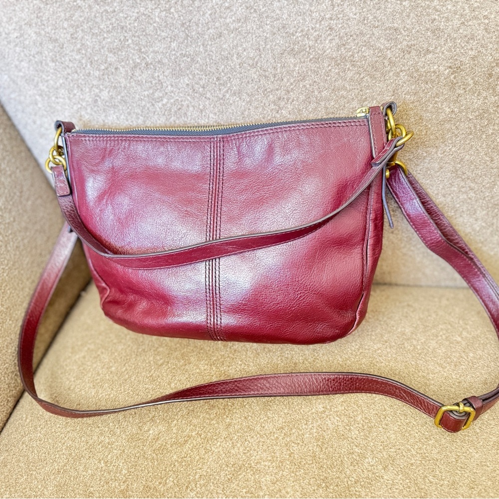 FOSSIL JOLIE CROSSBODY BAG IN SCARLET